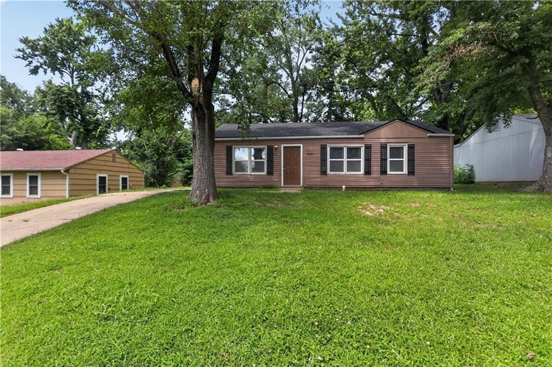 6014 Corona Ave, Kansas City, KS 66102
