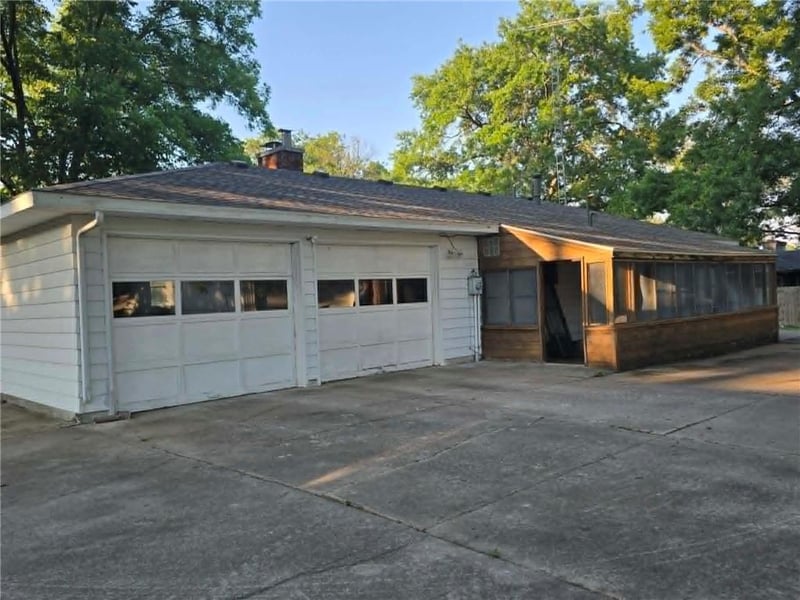 208 Bodine Ave, Clinton, MO 64735