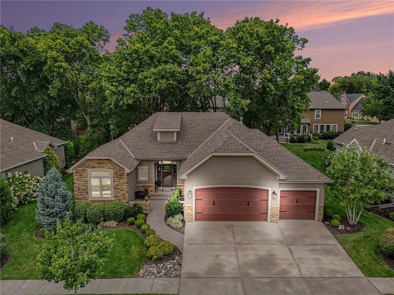 10604 132nd Pl, Overland Park, KS 66213