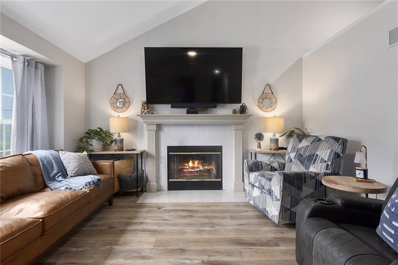 5004 63rd Ter, Kansas City, MO 64119