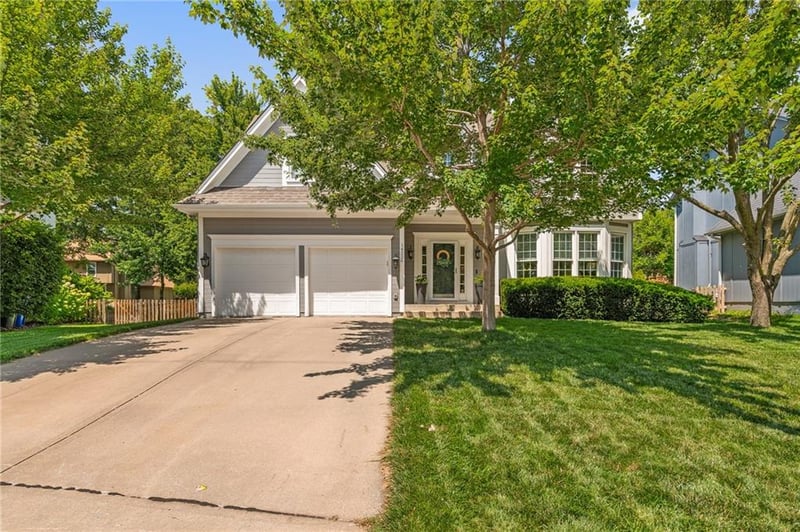 14226 121st Ter, Olathe, KS 66062