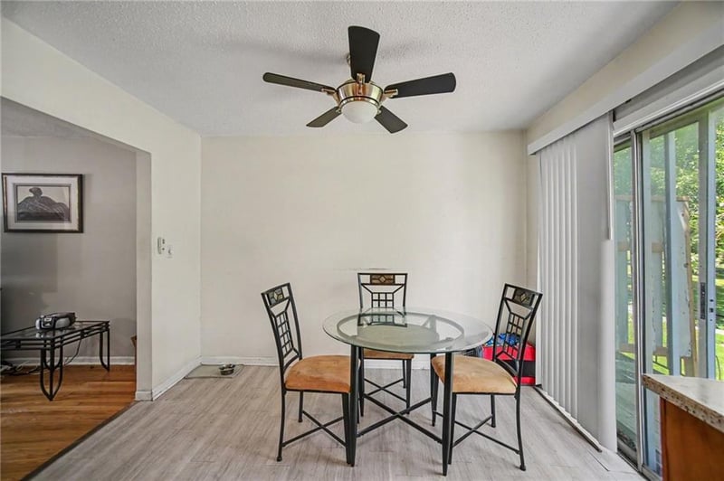 8815 Sycamore Ave, Kansas City, MO 64138