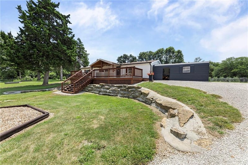 23108 Eisele Rd, Cleveland, MO 64734