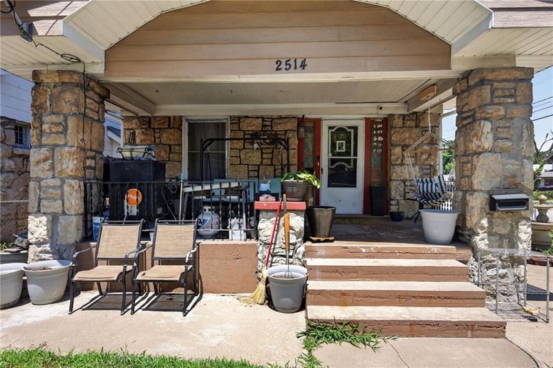 4140 Prospect Ave, Kansas City, MO 64130