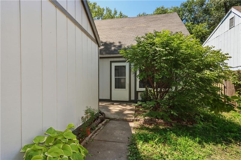 309 Northwood Ln, Lawrence, KS 66044
