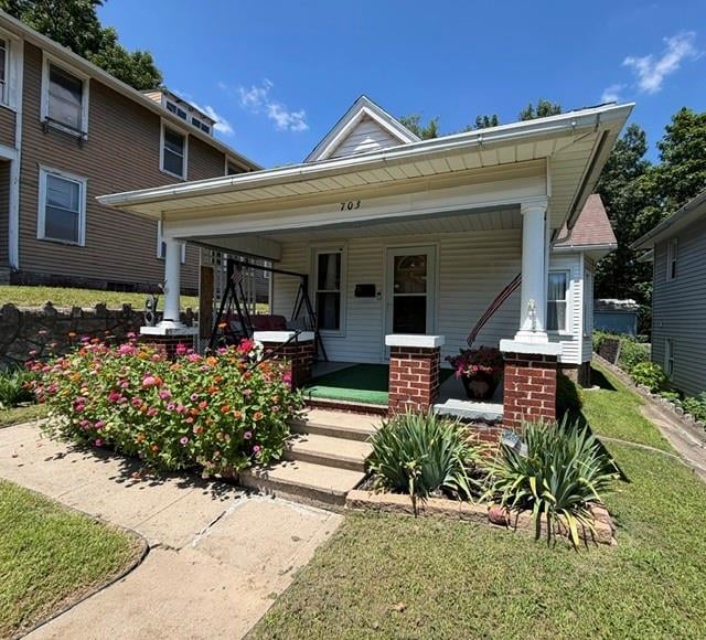 703 Mcdonald St, St Joseph, MO 64505