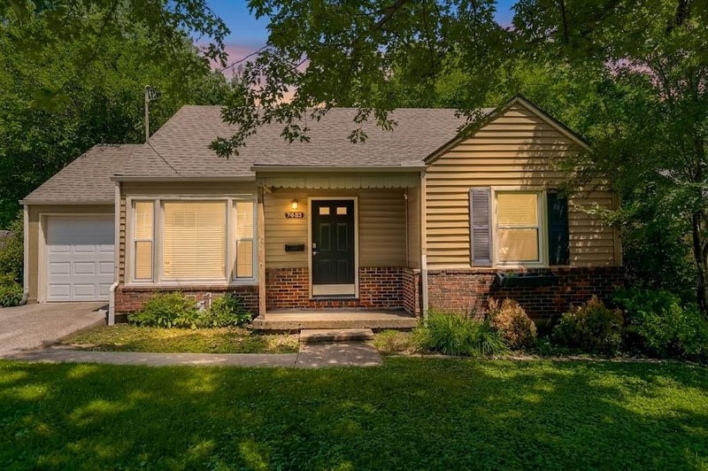 7433 Lamar Ave, Overland Park, KS 66204