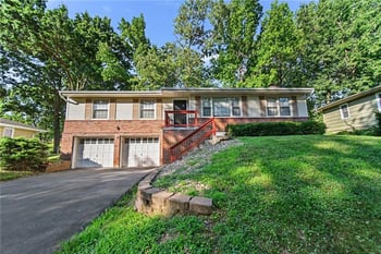 4630 NE Gladstone Ave, Kansas City, MO 64117