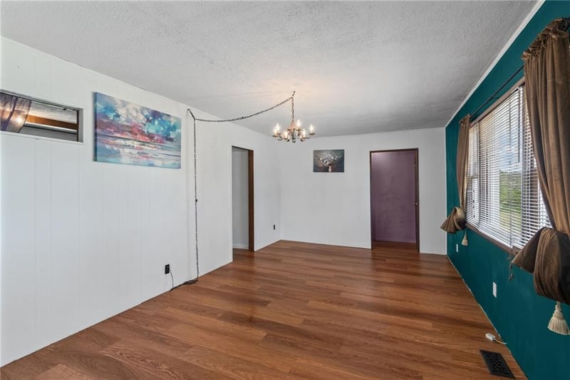 3593 State Route C Hw, Maysville, MO 64469