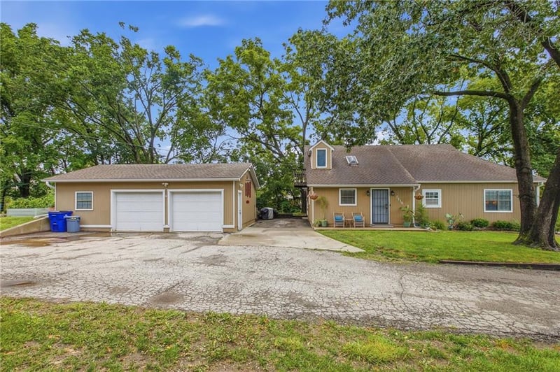 7116 Woodson Rd, Raytown, MO 64133