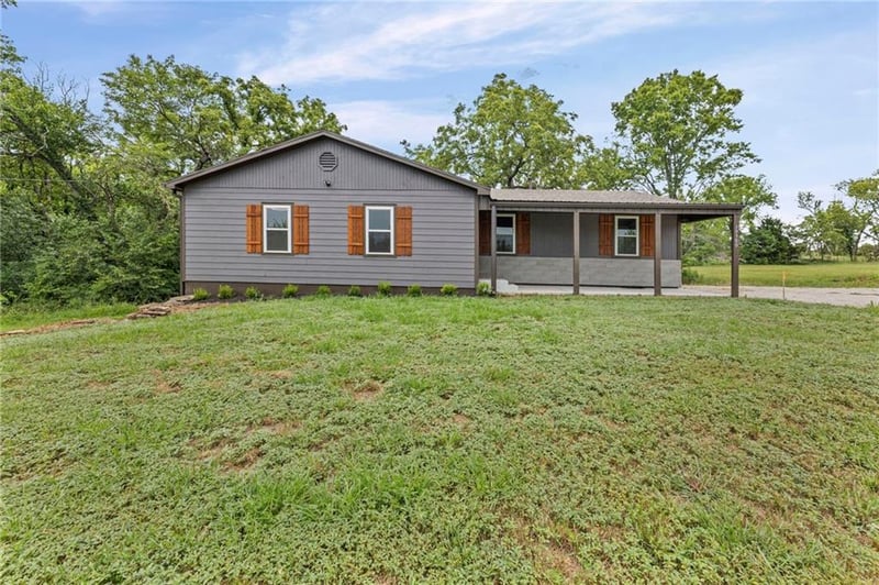 39580 John Brown Hw, Osawatomie, KS 66064