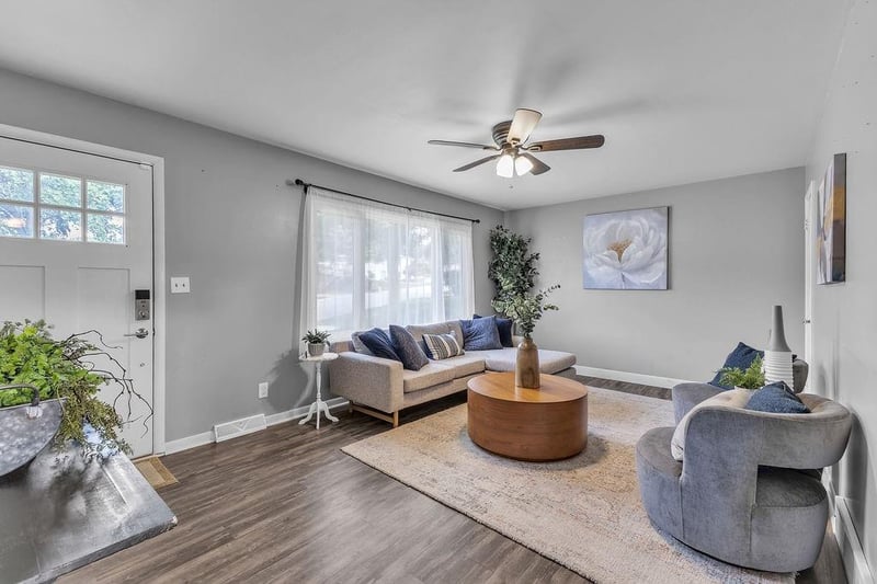 1501 Lion Rd, St Joseph, MO 64506