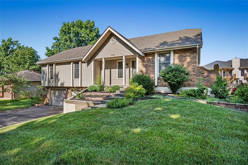 2006 Joy St, Excelsior Springs, MO 64024