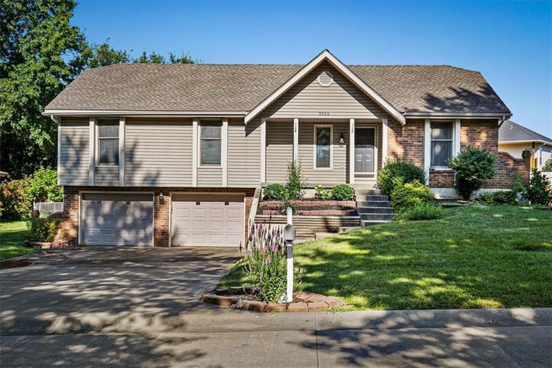 2006 Joy St, Excelsior Springs, MO 64024