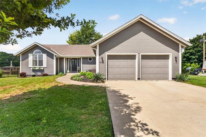 16000 Megan St, Belton, MO 64012