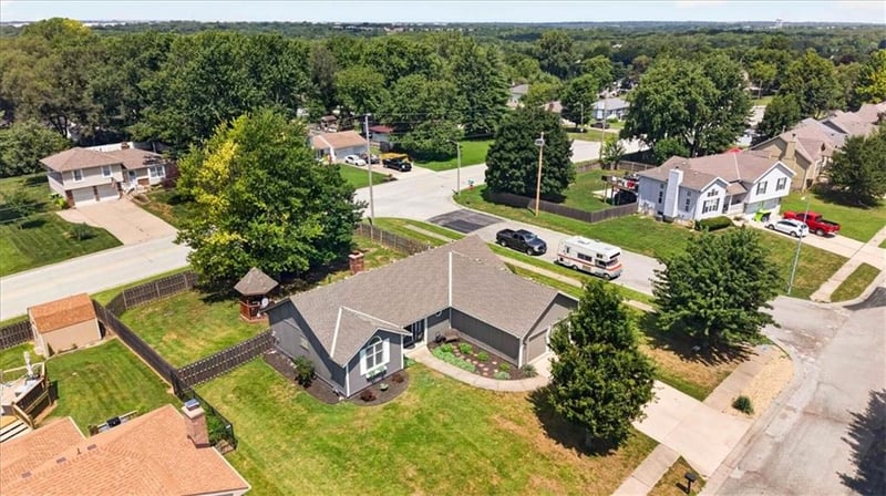 16000 Megan St, Belton, MO 64012