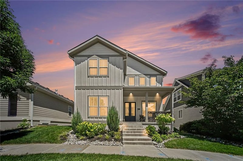 8806 81st Ter, Kansas City, MO 64158