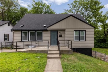 4224 Spruce Ave, Kansas City, MO 64130