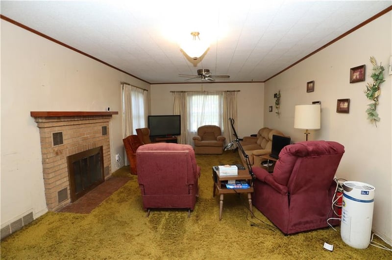 115 8th St, Eudora, KS 66025
