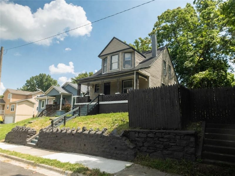 2011 Montgall Ave, Kansas City, MO 64127