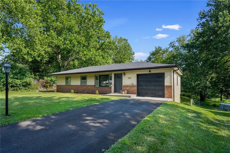 7226 Webster Ave, Kansas City, KS 66109
