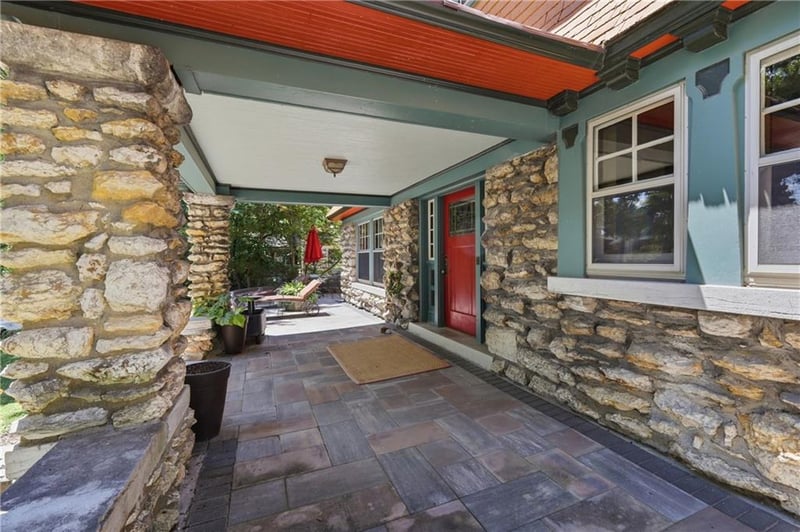 3632 Campbell St, Kansas City, MO 64109