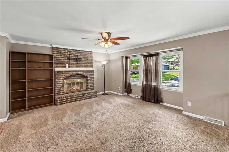 2521 Whitney Ave, Independence, MO 64057