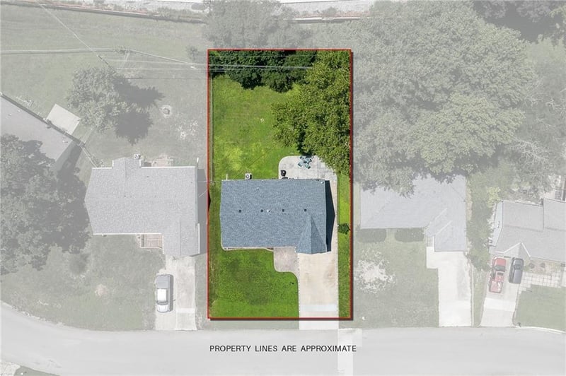 1610 Brookside St, St Joseph, MO 64506