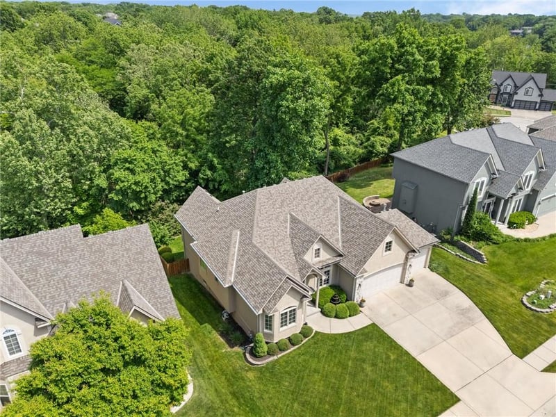 7823 N Cosby Ave, Kansas City, MO 64151