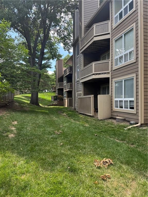 11212 Nieman Rd, Overland Park, KS 66210