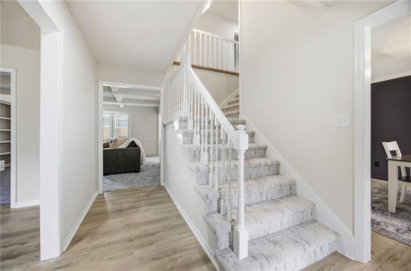 15417 W 94th Ter, Lenexa, KS 66219