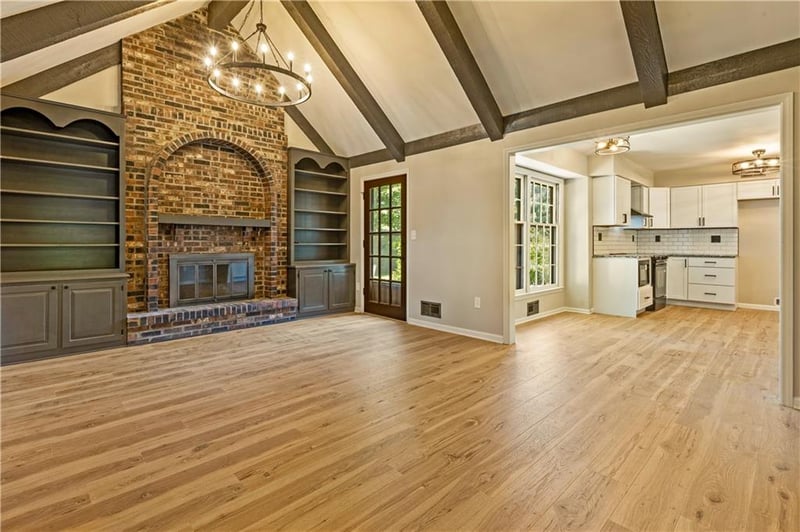 1208 Fairway Cir, Blue Springs, MO 64014