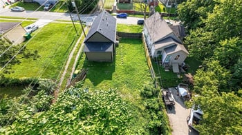 1323 S 38th St, Kansas City, KS 66106