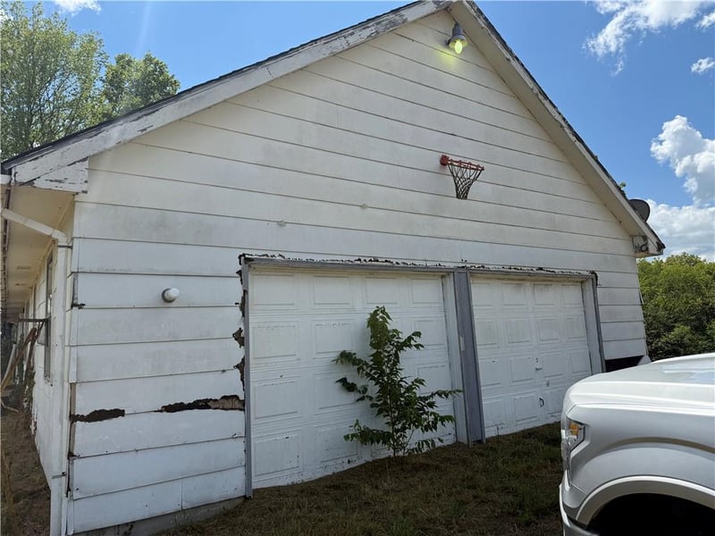 12522 Ballard Blvd, Hardin, MO 64035