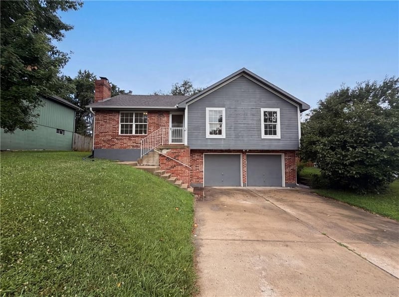 1706 Lazy Branch Rd, Independence, MO 64058