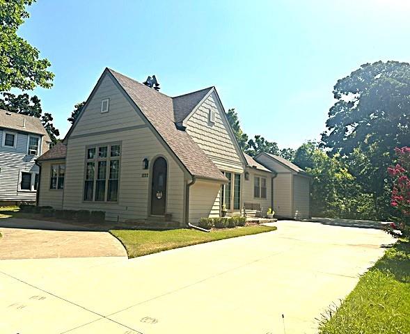 1222 2nd St, Independence, KS 67301