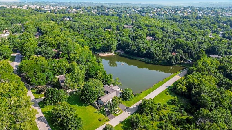 20900 Whispering Dr, Lenexa, KS 66220