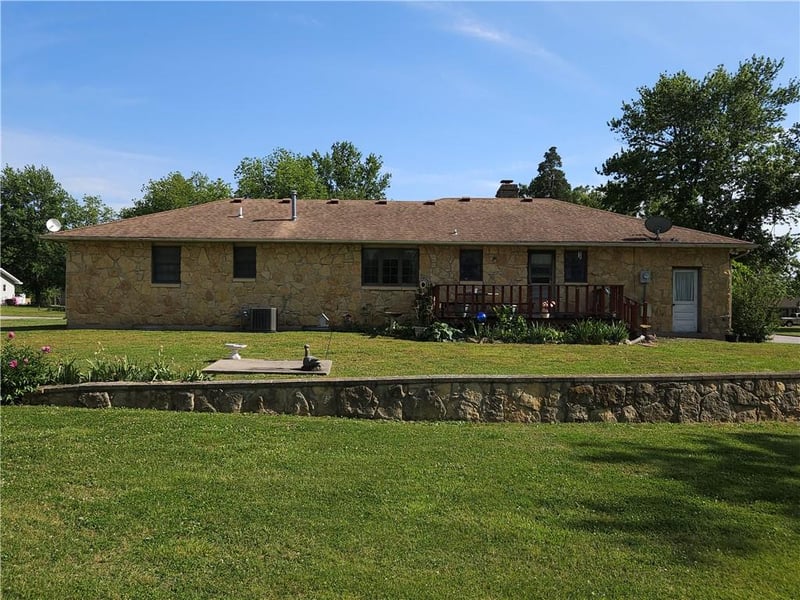 616 Lafayette St, Saint Paul, KS 66771