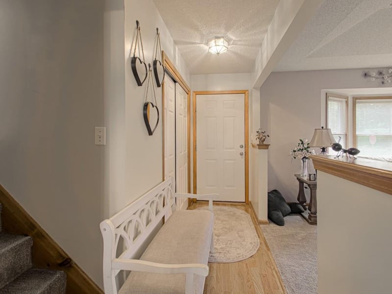 1200 SW Southcrest Dr, Blue Springs, MO 64015