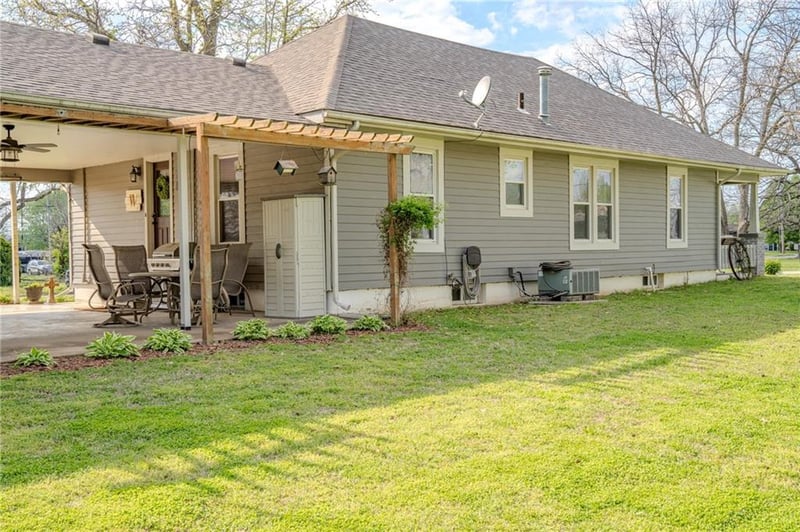 623 Sheridan St, Saint Paul, KS 66771