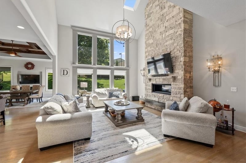 14109 Meadow Ln, Leawood, KS 66224