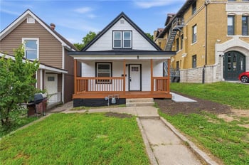 8 S 14th St, Kansas City, KS 66102