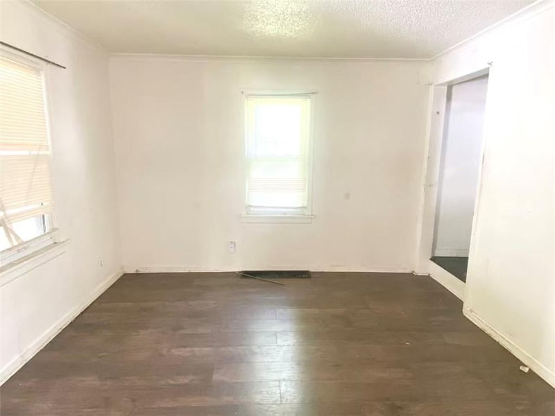 4342 Myrtle Ave, Kansas City, MO 64130