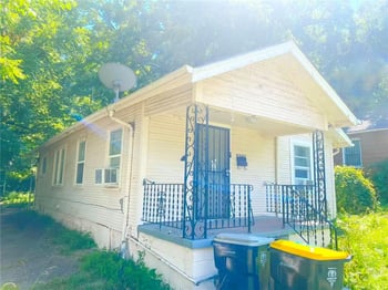 3015 E 60th St, Kansas City, MO 64130