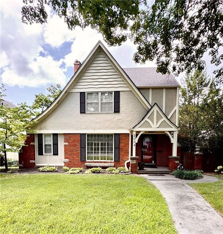 2004 Ashland Ave, St Joseph, MO 64506