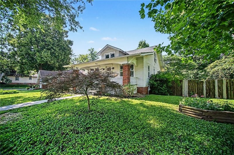 2628 Mulberry St, St Joseph, MO 64501