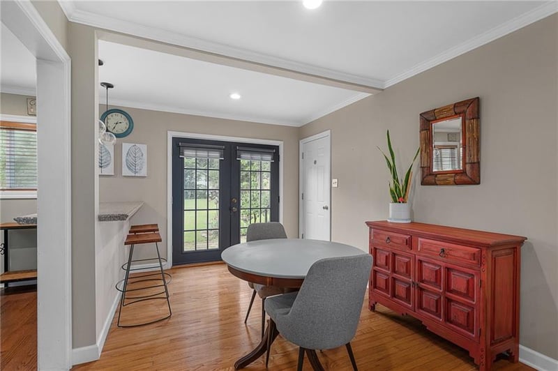 5315 71st Ter, Prairie Village, KS 66208