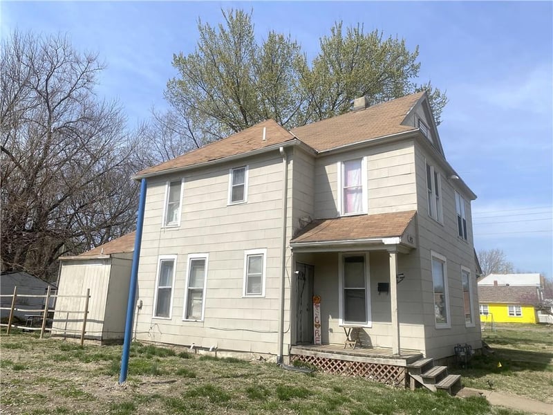 1010 18th St, St Joseph, MO 64507