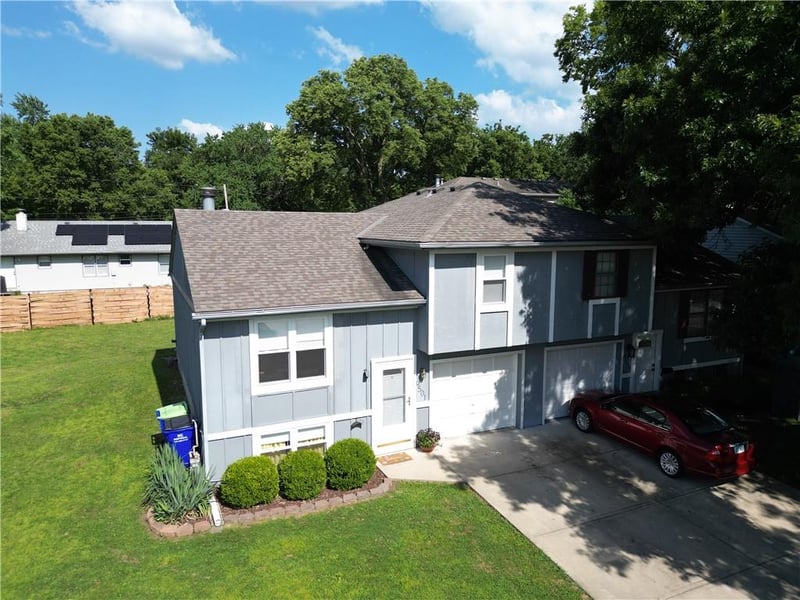 9501 86th St, Overland Park, KS 66212