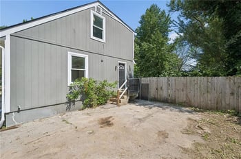 7605 E 50th St, Kansas City, MO 64129